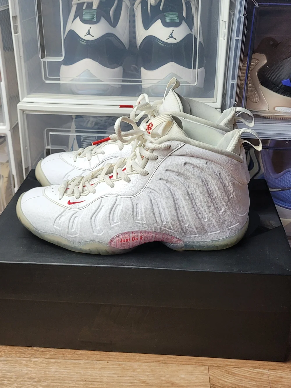%Nike Little Posite One KSA Boys Size 5.5Y White Red cn5268-100 A 11